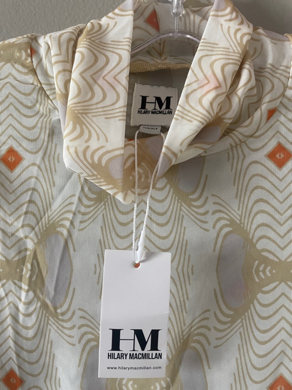 HM Cream and Beige Long Sleeve Turtleneck Tee with Orange Accents - Picture 4 of 6